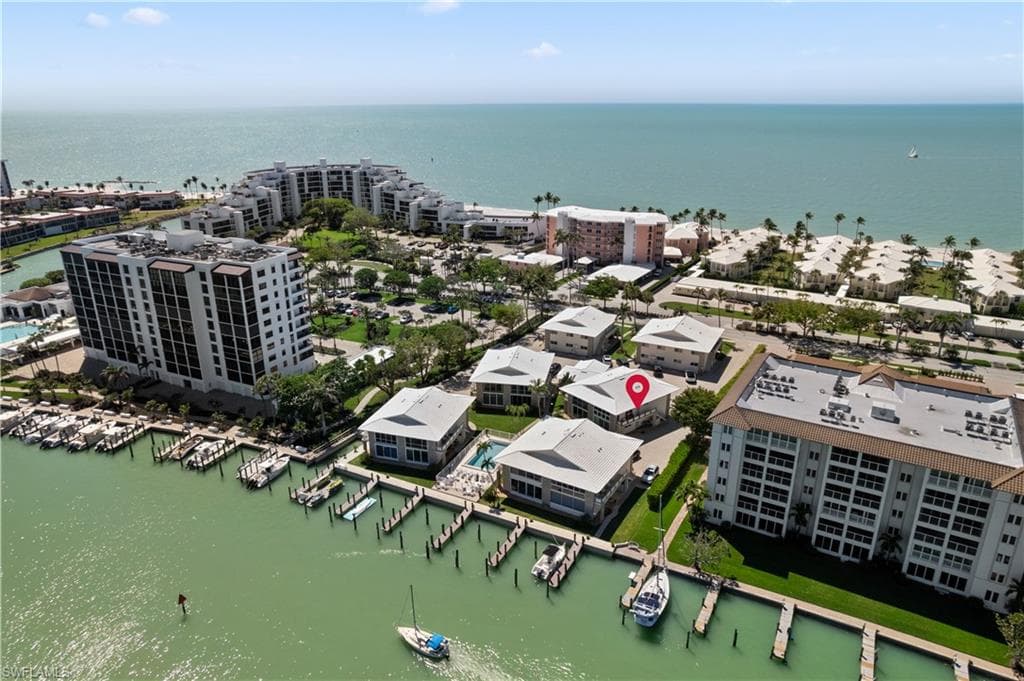 2500 Gulf Shore BLVD N N7 NAPLES, FL 34103