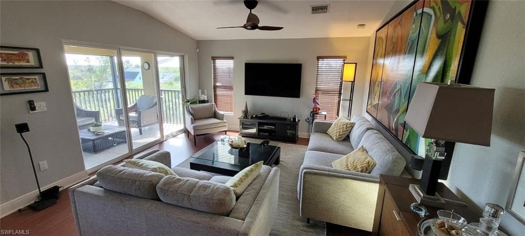 10091 Lake Cove DR 301 FORT MYERS, FL 33908