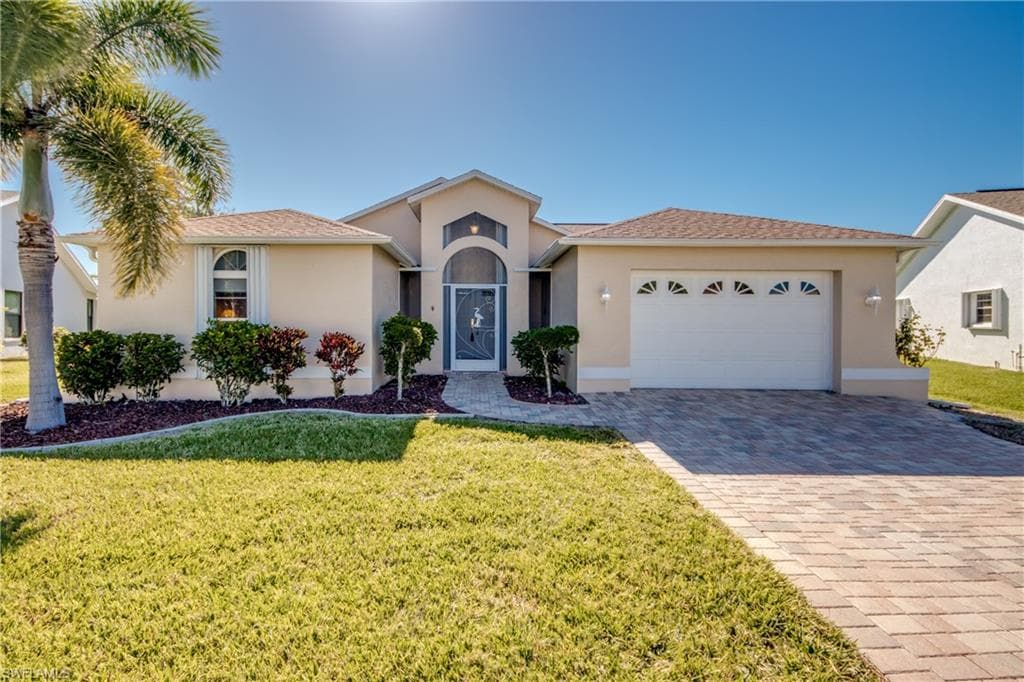 3449 Clubview DR NORTH FORT MYERS, FL 33917