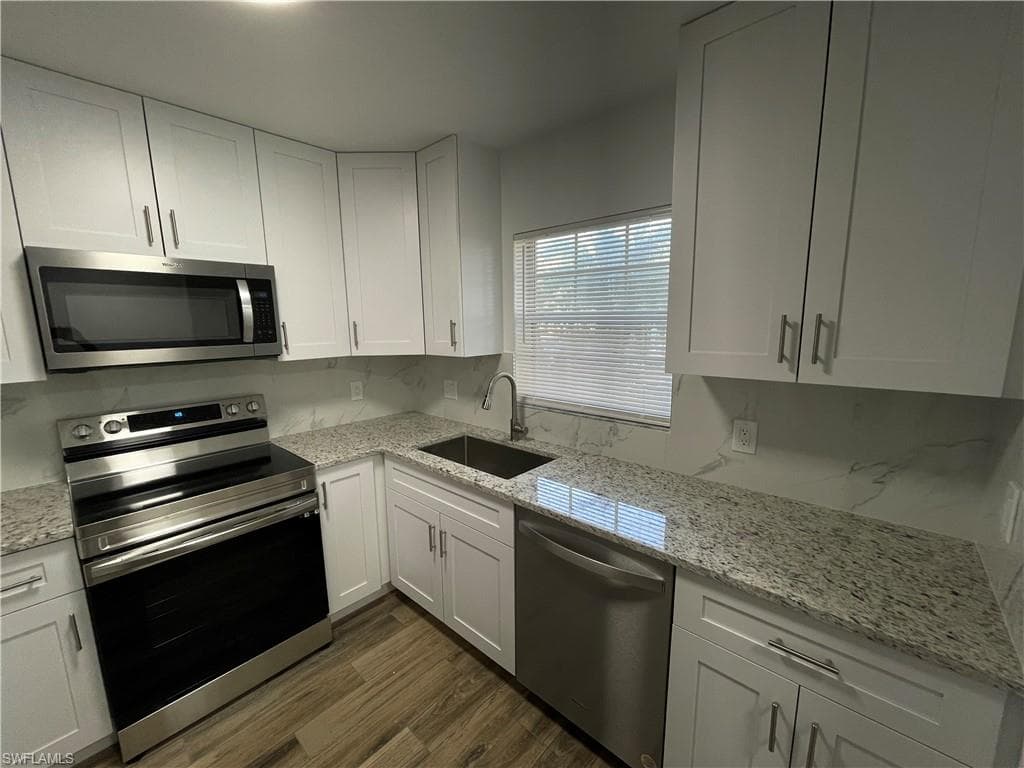 9073 Gervais CIR 1008 NAPLES, FL 34120