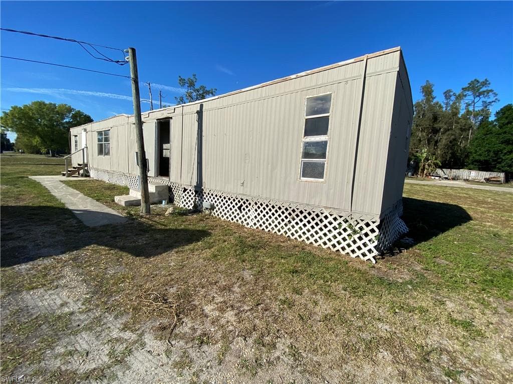 8086 Heck DR 16 NORTH FORT MYERS, FL 33917