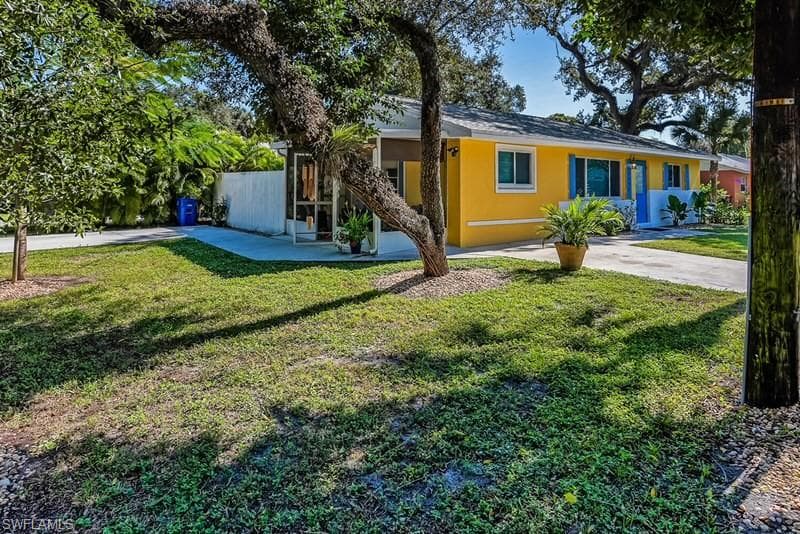27777 Quinn ST W BONITA SPRINGS, FL 34135
