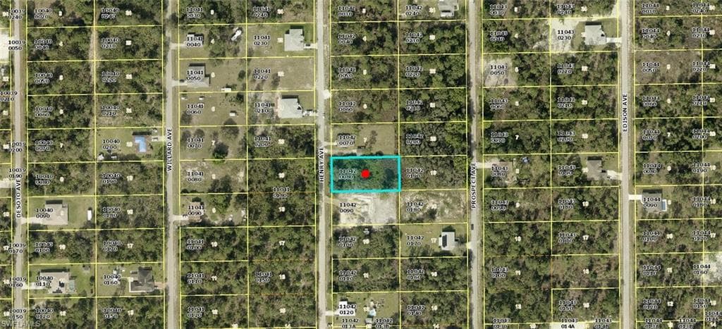 1110 Henry AVE LEHIGH ACRES, FL 33972