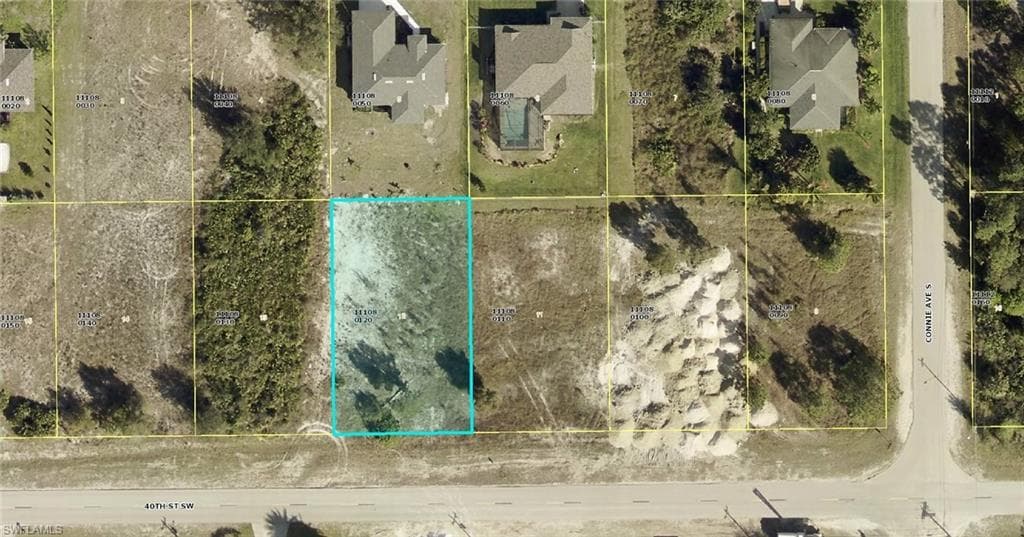 2606 40th ST SW LEHIGH ACRES, FL 33976