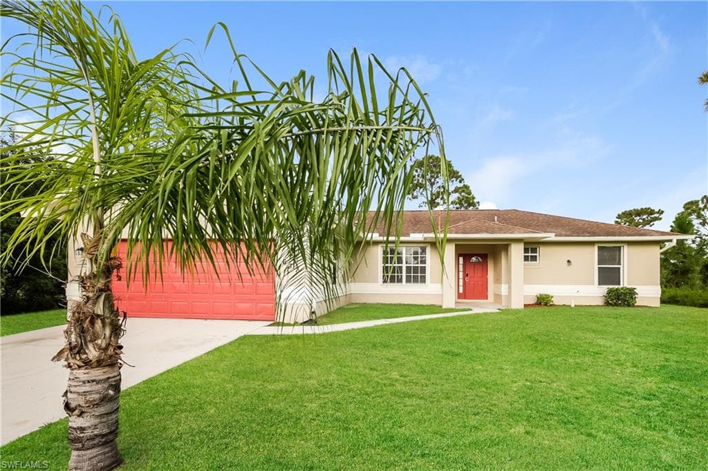 637 Montclair AVE S LEHIGH ACRES, FL 33974
