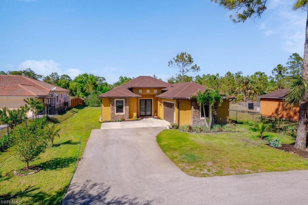 2063 24th AVE NE NAPLES, FL 34120