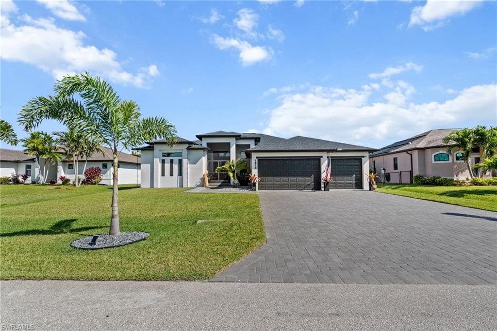 1815 SW 40th TER CAPE CORAL, FL 33914