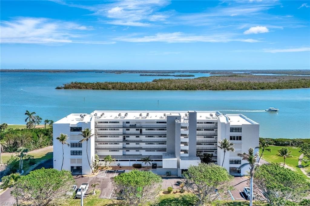 4223 Bay Beach LN 4H FORT MYERS BEACH, FL 33931
