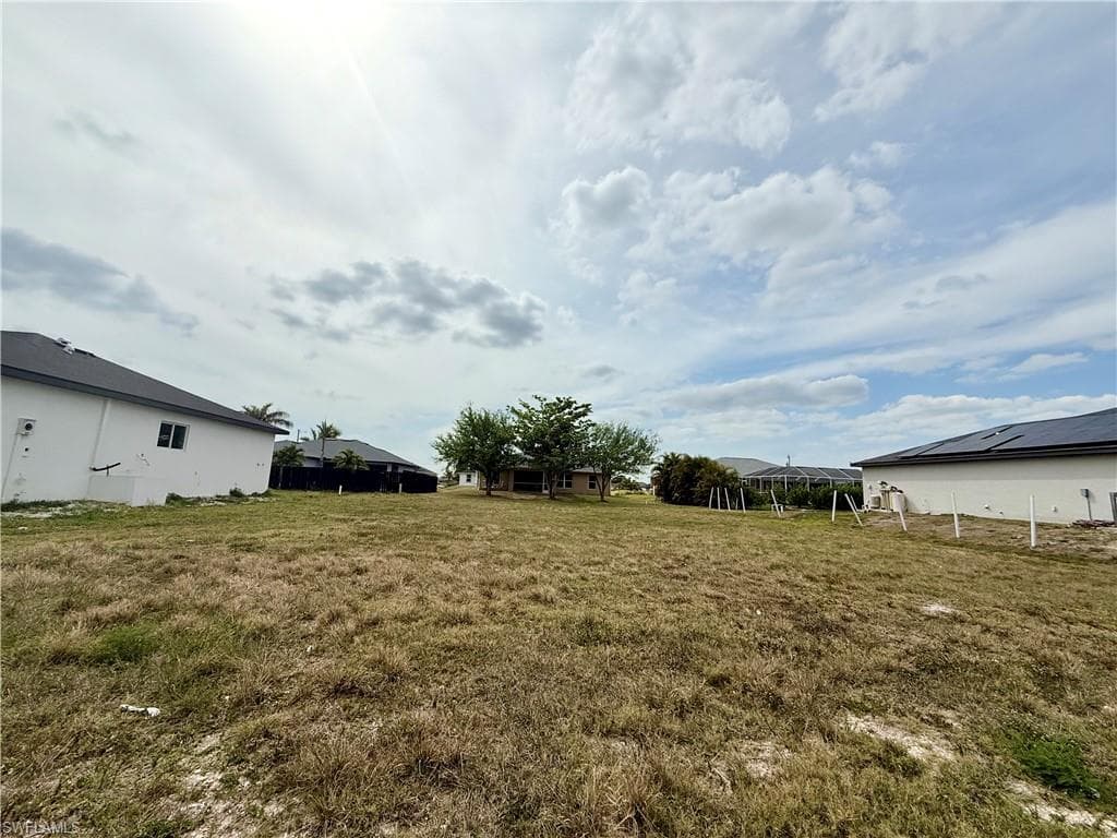 1302 NE 2nd AVE CAPE CORAL, FL 33909