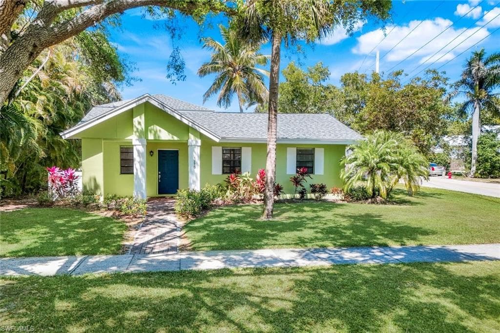 1275 8th AVE N NAPLES, FL 34102