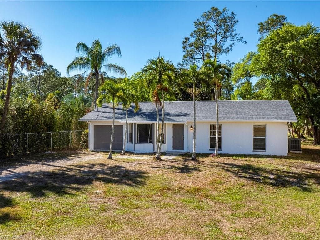 4110 Pine Ridge RD NAPLES, FL 34119