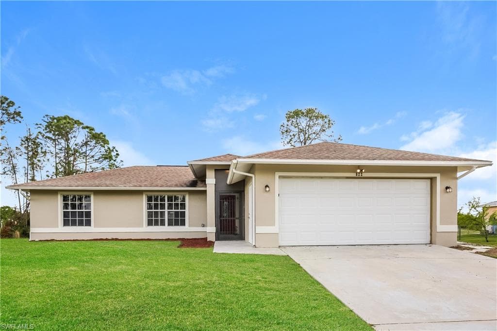 822 Albert AVE LEHIGH ACRES, FL 33971