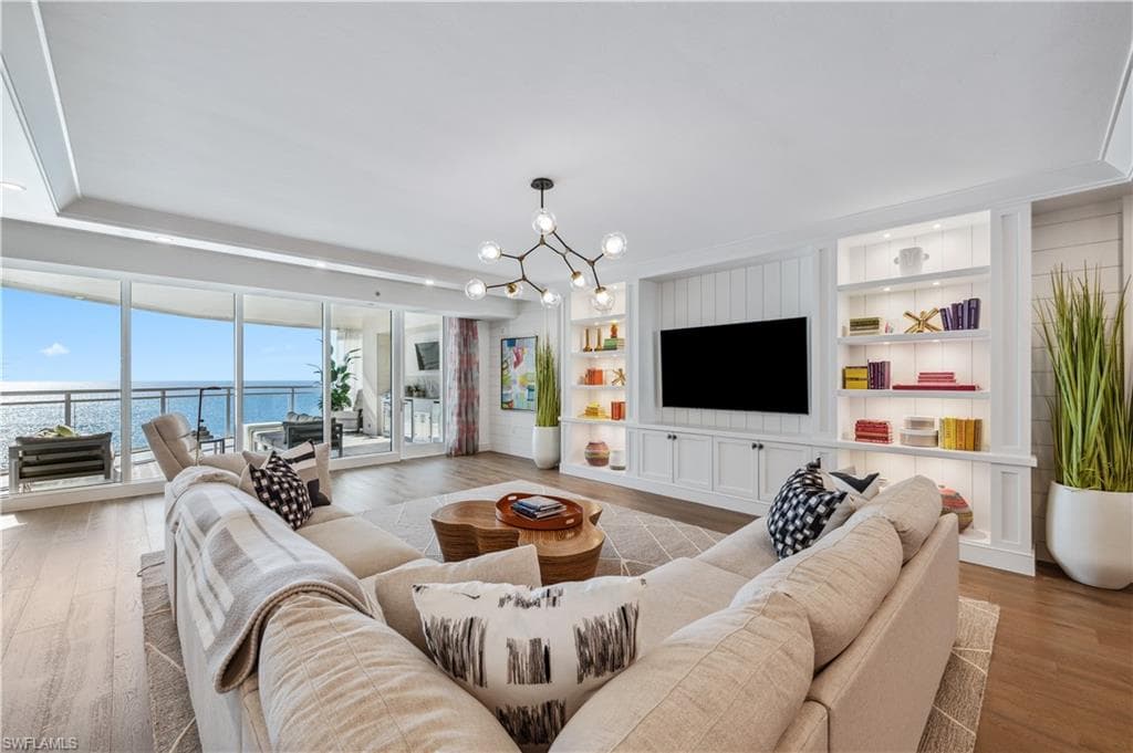11125 Gulf Shore DR 1001 NAPLES, FL 34108
