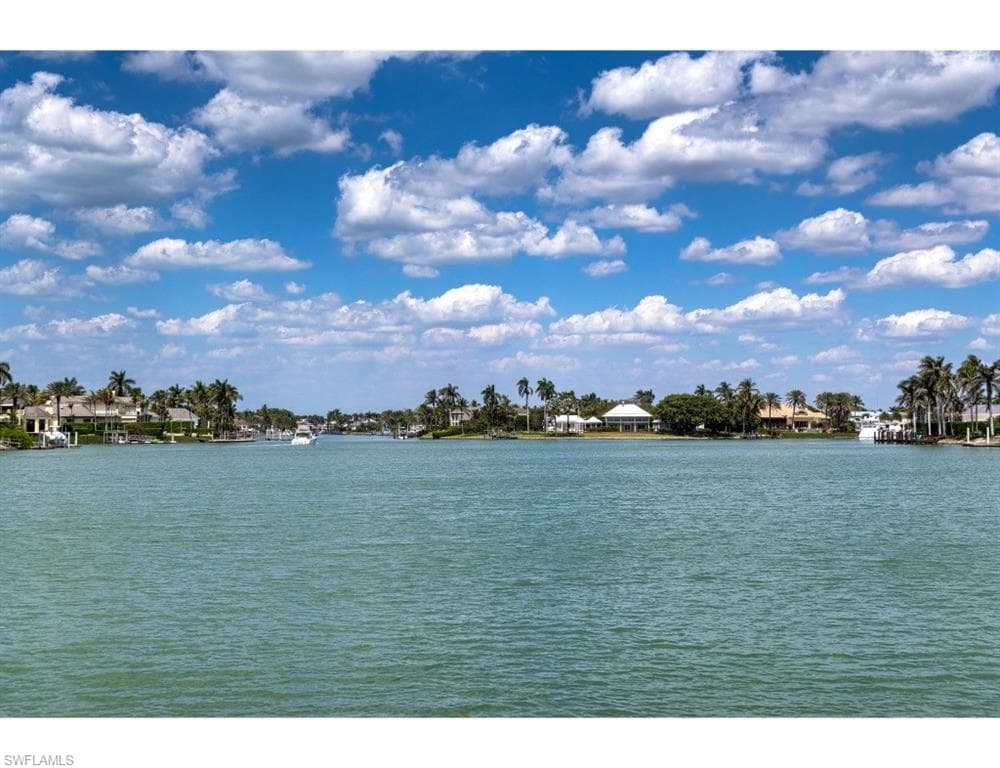 605 Admiralty Parade W NAPLES, FL 34102