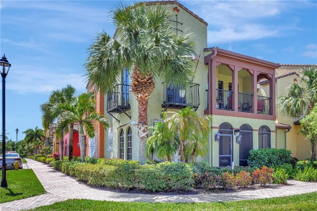 8788 Javiera WAY 8405 FORT MYERS, FL 33912