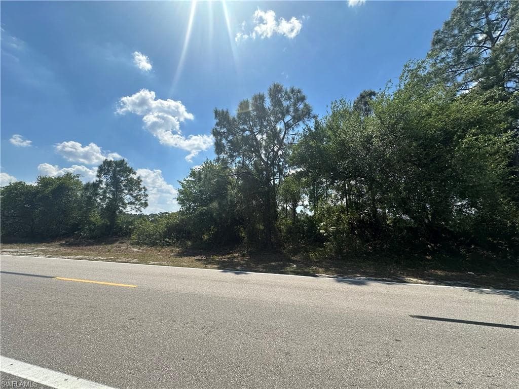 3707 40th ST SW LEHIGH ACRES, FL 33976