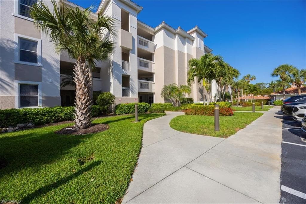 730 Waterford DR 102 NAPLES, FL 34113