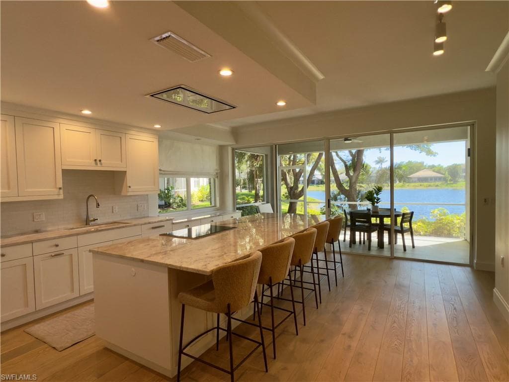7098 Pond Cypress CT 2 NAPLES, FL 34109