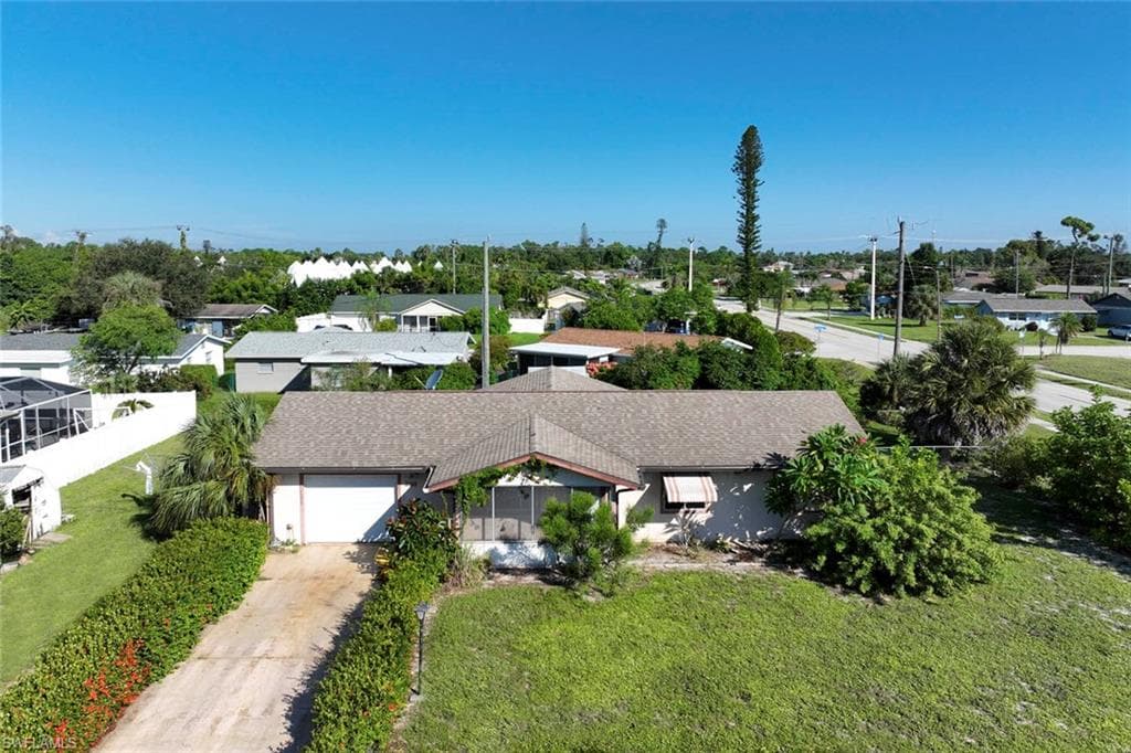 7233 Coolidge RD FORT MYERS, FL 33967