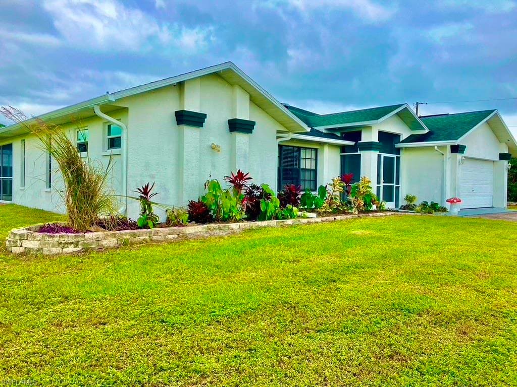 17950 Oak Creek RD ALVA, FL 33920