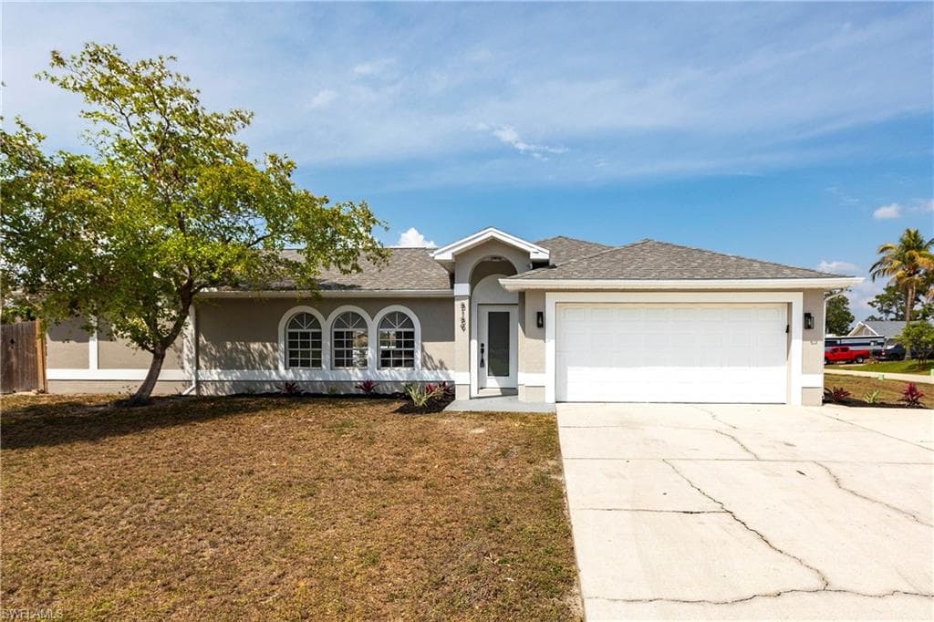 8189 Cypress DR N FORT MYERS, FL 33967