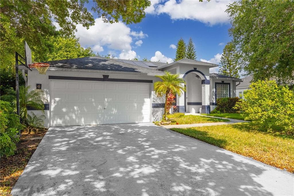 3041 Orange Grove TRL NAPLES, FL 34120