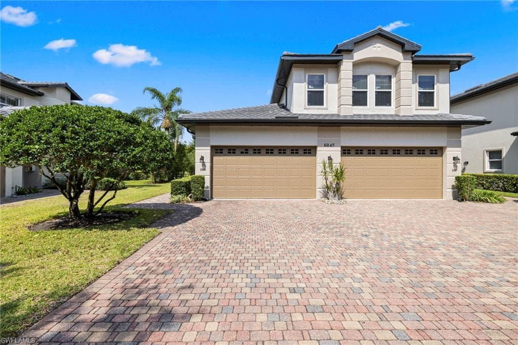 6045 Ashford LN 103 NAPLES, FL 34110