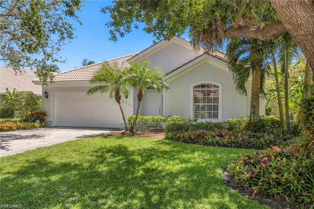 6773 Southern Oak CT NAPLES, FL 34109