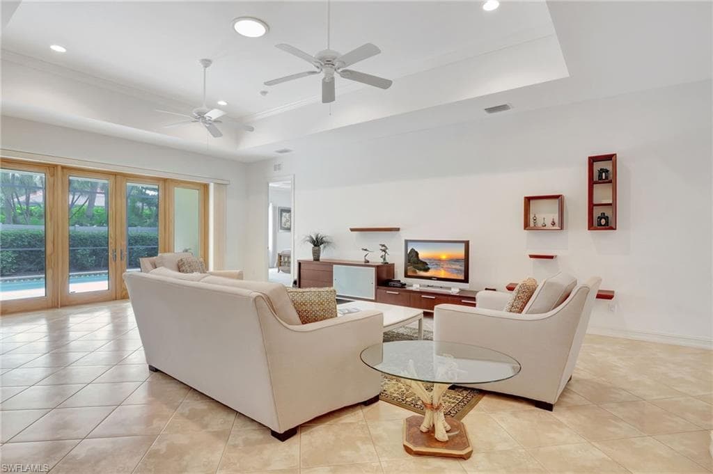 4850 Europa DR NAPLES, FL 34105