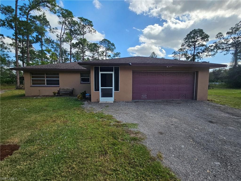 2012 Abbott AVE ALVA, FL 33920