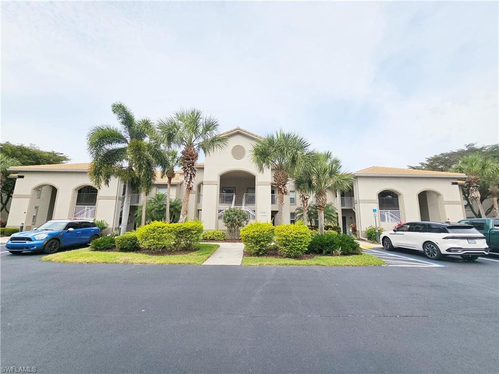 20000 Barletta LN 712 ESTERO, FL 33928