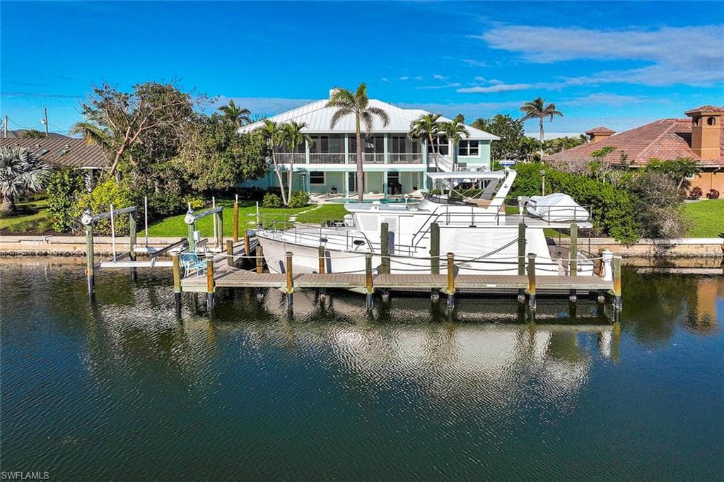 877 Limpet DR SANIBEL, FL 33957