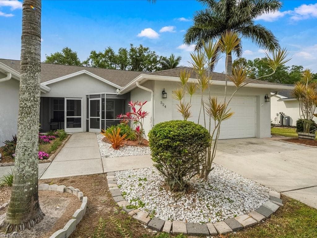 524 Saint Andrews BLVD NAPLES, FL 34113