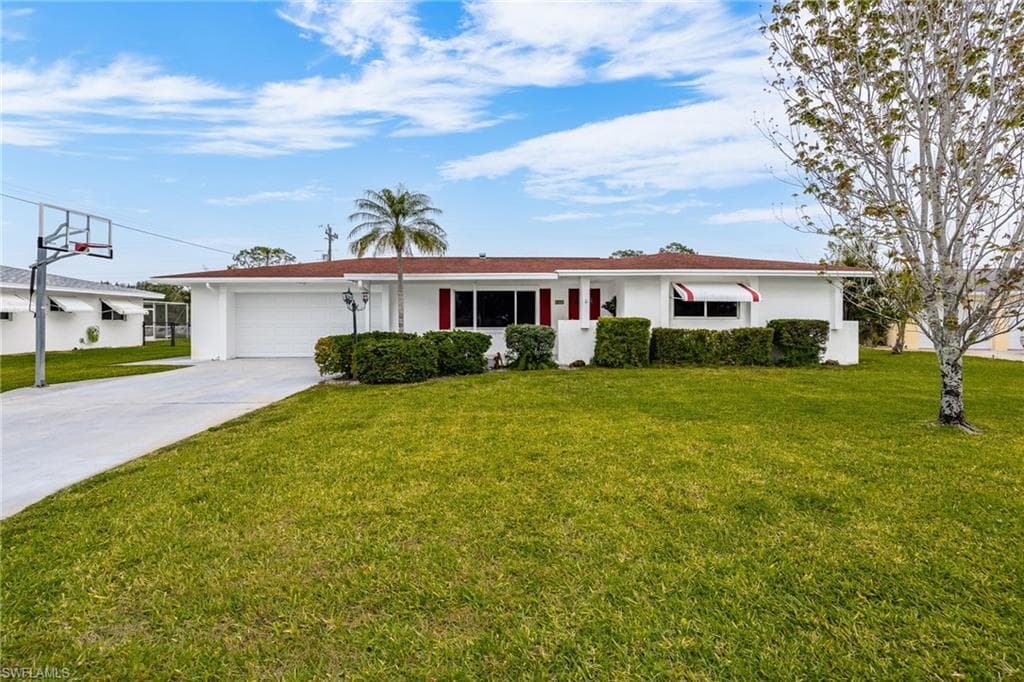 808 Hillside ST LEHIGH ACRES, FL 33936