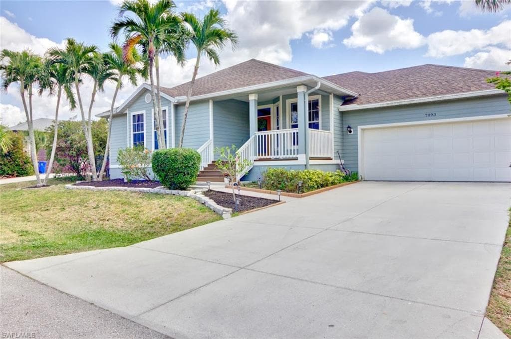 7893 Sandel Wood CIR W FORT MYERS, FL 33908