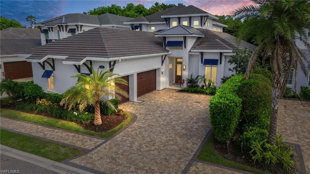6826 Mangrove AVE NAPLES, FL 34109