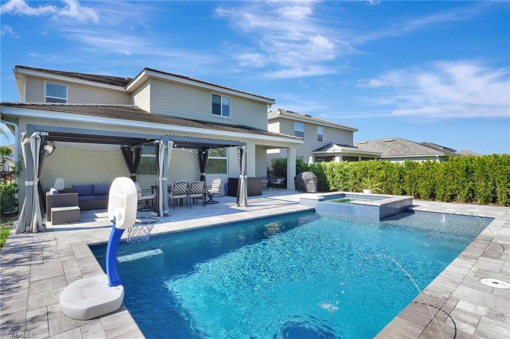 2191 Cara Cara WAY NAPLES, FL 34120