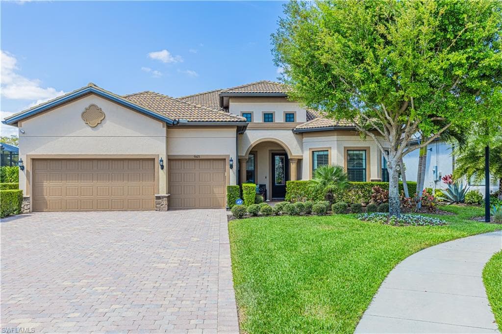 9403 Surfbird CT NAPLES, FL 34120