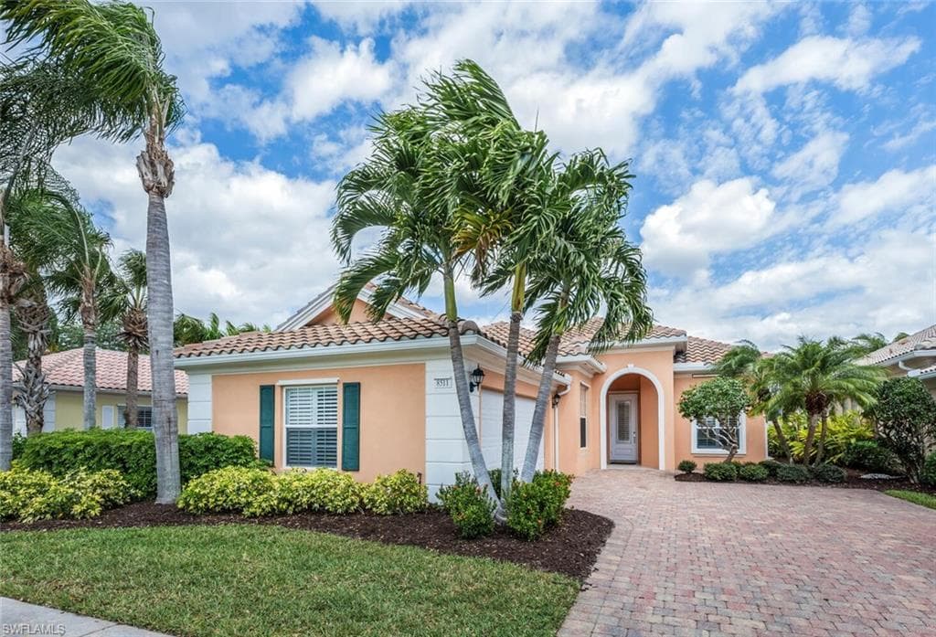 8511 Alessandria CT NAPLES, FL 34114
