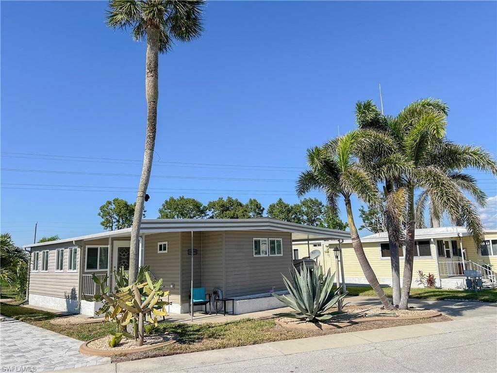 11290 Bayside BLVD FORT MYERS BEACH, FL 33931