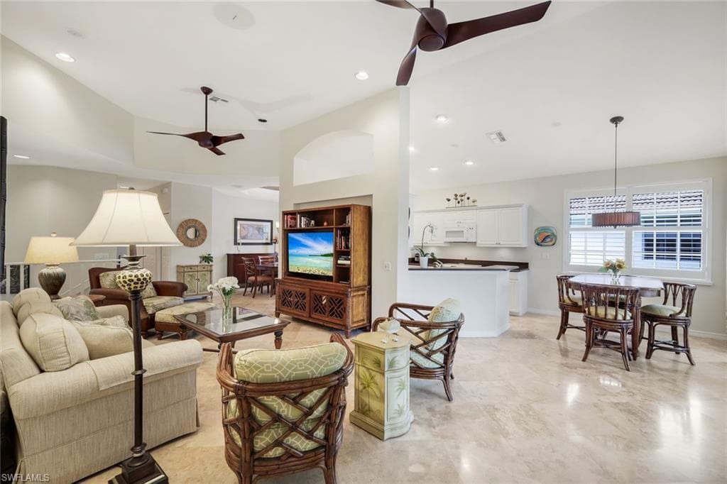 4706 Montego Pointe WAY 201 BONITA SPRINGS, FL 34134