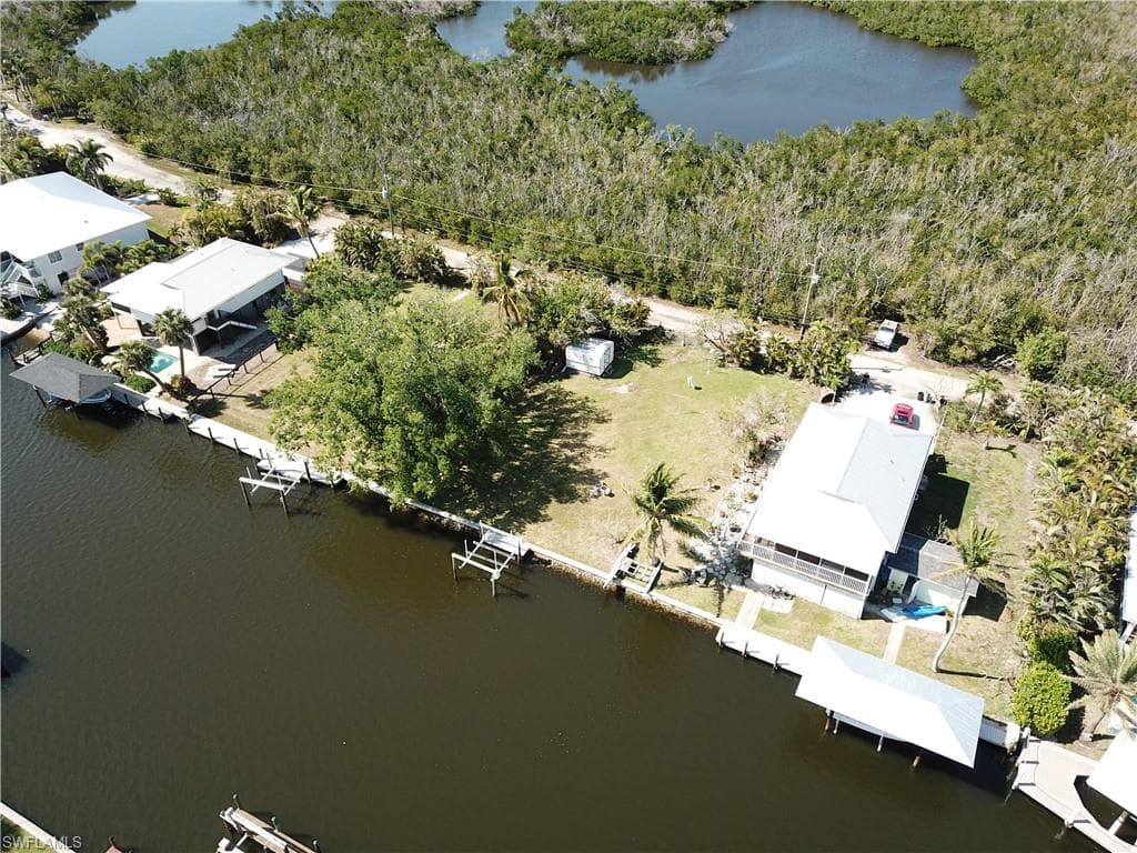 8069 Judge Bean RD BOKEELIA, FL 33922