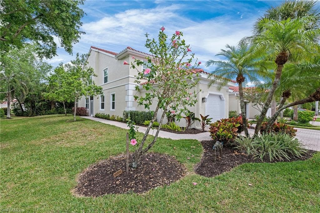 963 Hingham WAY S-101 NAPLES, FL 34104