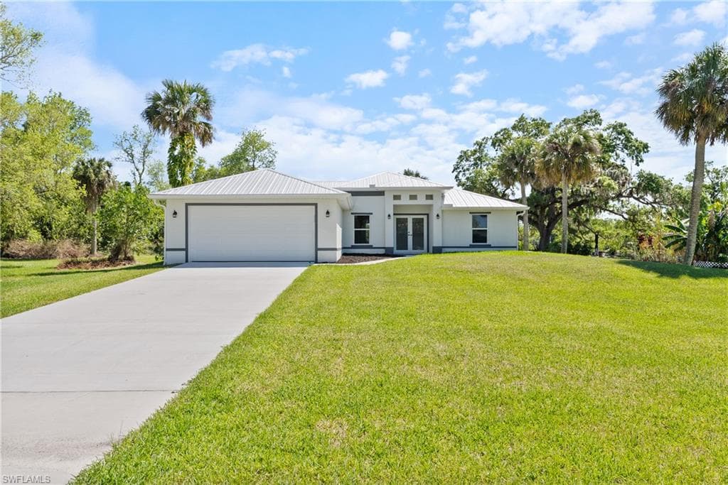 7978 15th PL LABELLE, FL 33935