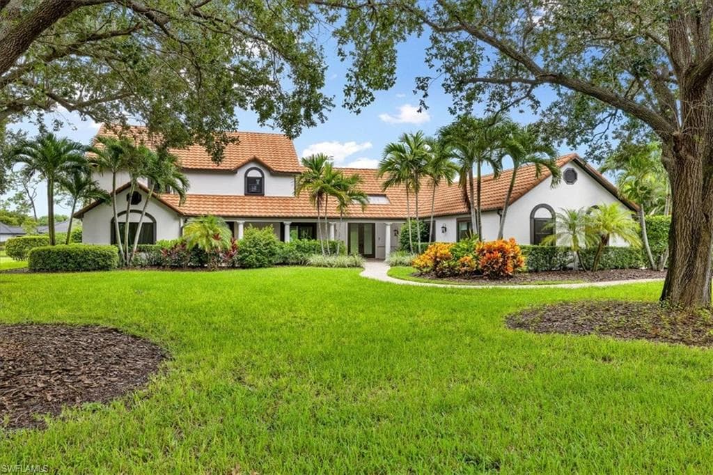 4823 Pond Apple DR S NAPLES, FL 34119