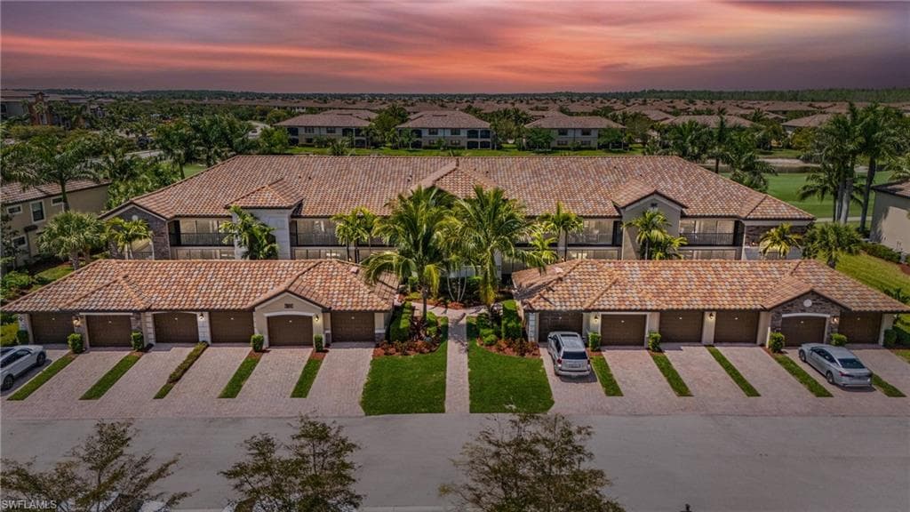 28042 Bridgetown CT 4621 BONITA SPRINGS, FL 34135
