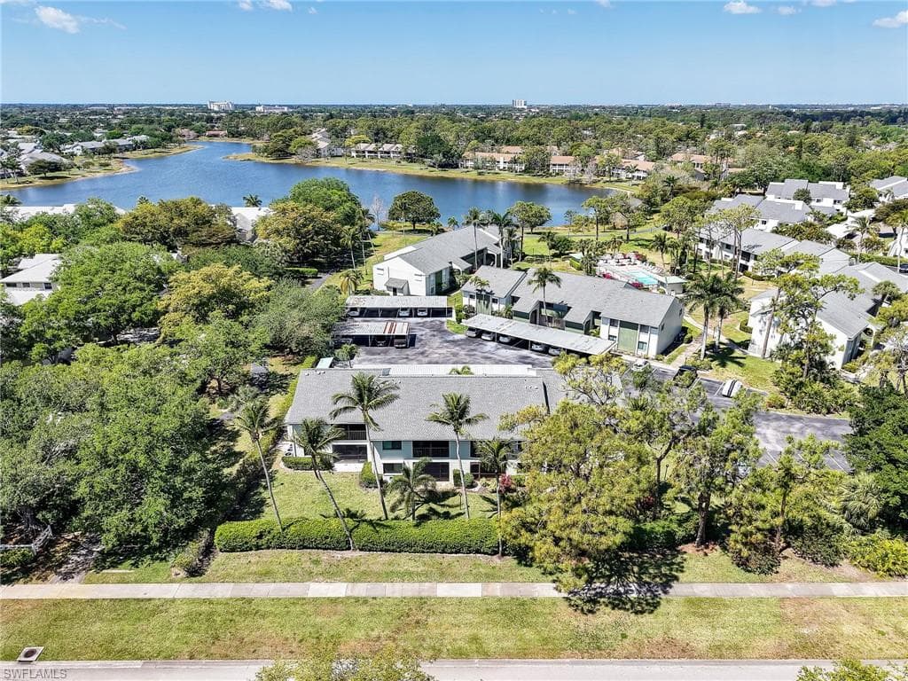 2902 Kings Lake BLVD 2902 NAPLES, FL 34112