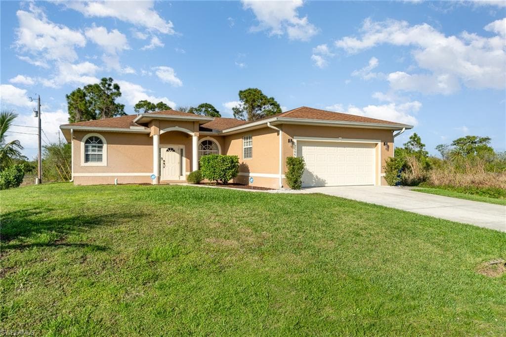 2506 8th ST SW LEHIGH ACRES, FL 33976