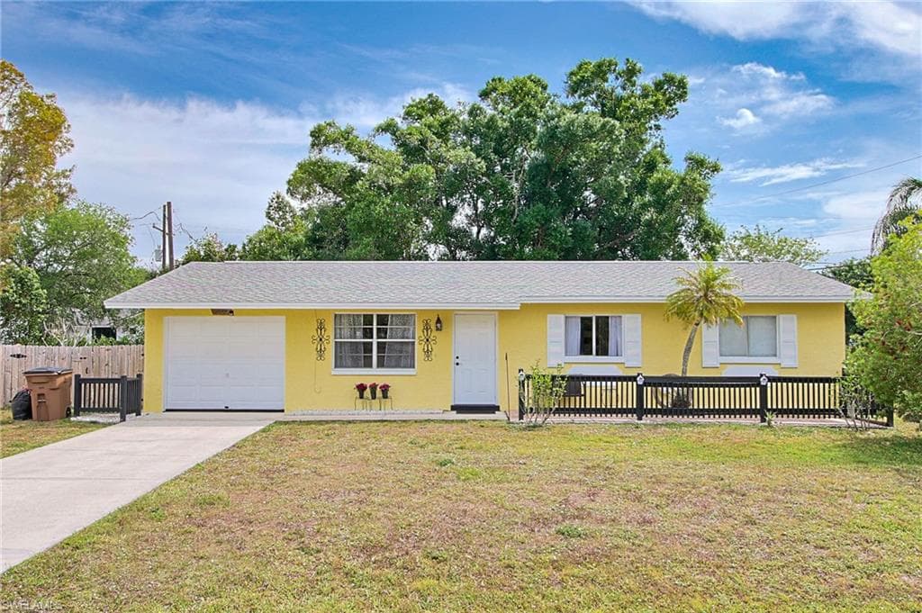 2238 Davis BLVD FORT MYERS, FL 33905