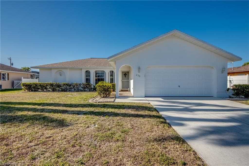 226 SE 23rd TER CAPE CORAL, FL 33990